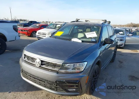 2020 Volkswagen Tiguan 2.0T Se/2.0T Se R-Line Black/2.0T Sel из США, поврежденный, VIN 3VV3B7AX5LM113005
